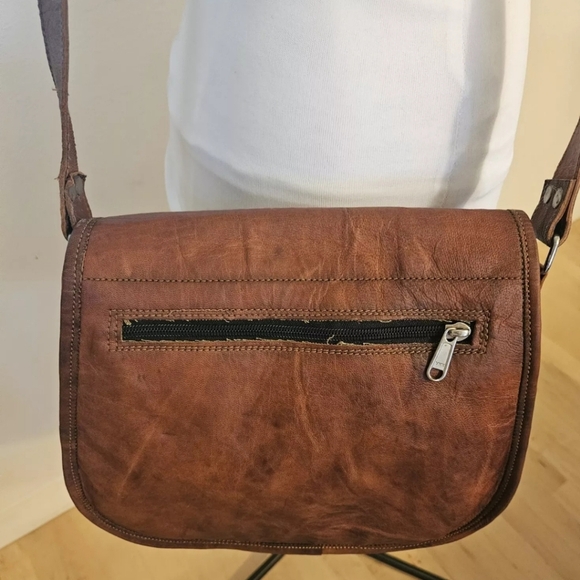 Komal's Passion Authentic Leather Brown Saddle Bag Purse Handbag Shoulder Bag - Picture 2 of 5